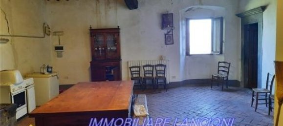21 room House in Scandicci, Italy No. 33186 17