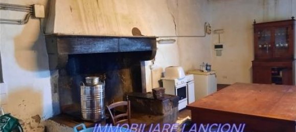 21 room House in Scandicci, Italy No. 33186 16