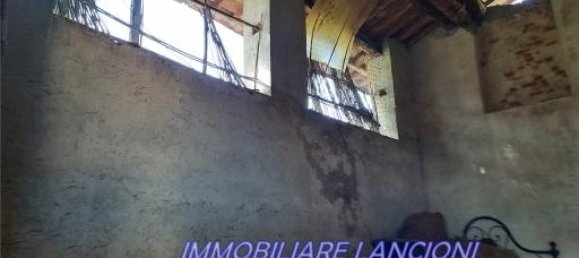 21 room House in Scandicci, Italy No. 33186 3