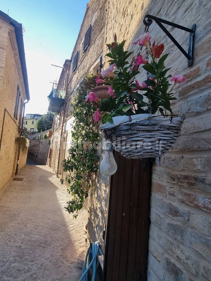 2 bedrooms House in Civitanova Marche, Italy No. 330256