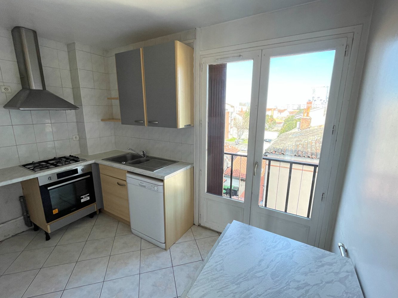 2 bedrooms Apartment in Toulouse, France No. 198335