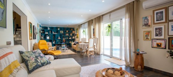 4 bedrooms Villa in Algorfa, Spain No. 9696 2