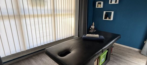 Propiedad comercial en Prato, Italy 35 m² No. 374642 9