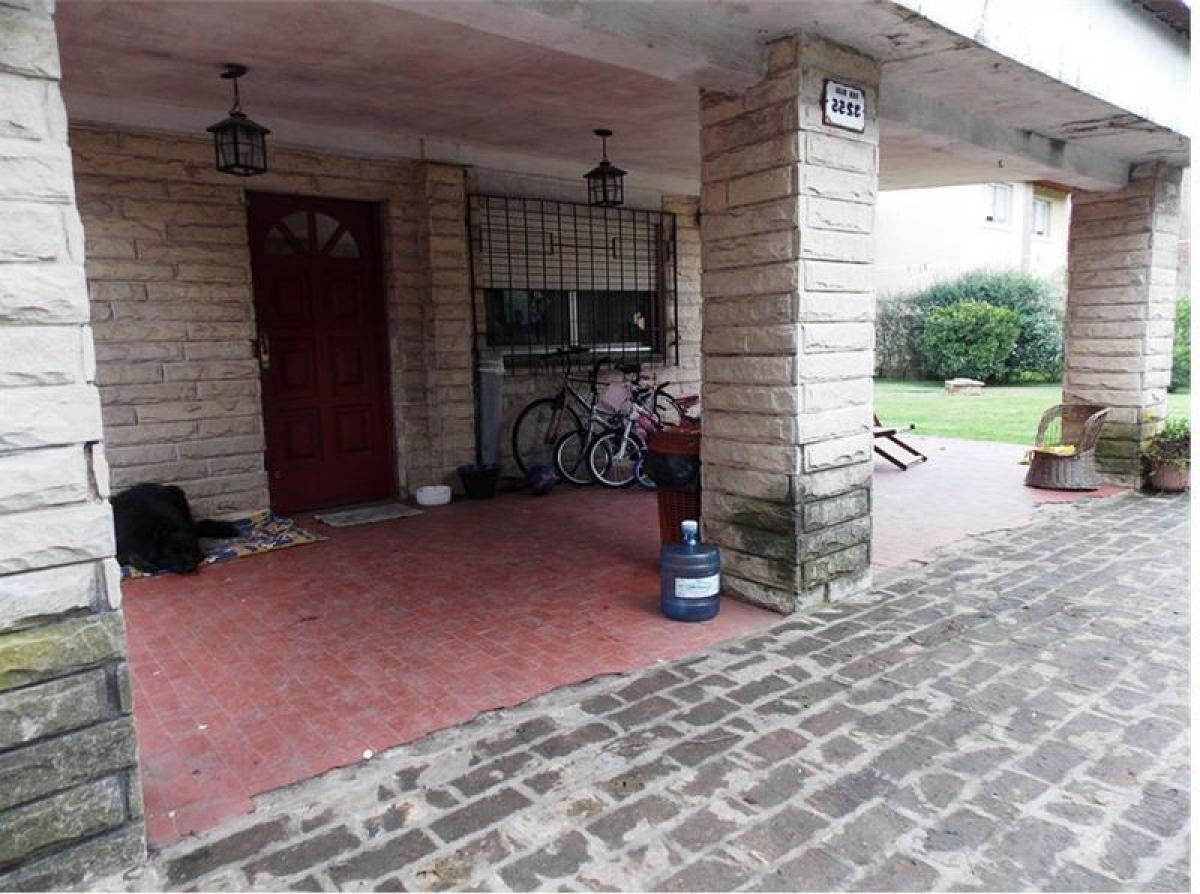 Дом с 2 спальнями в Хосе-Клементе-Пас, Аргентина № 85029