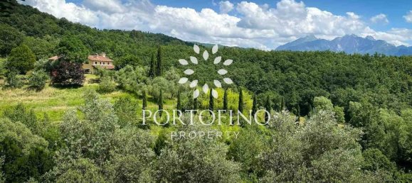 5 bedrooms Villa in Fivizzano, Italy No. 289438 4