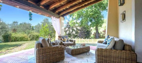 5 bedrooms Villa in Fivizzano, Italy No. 289438 7