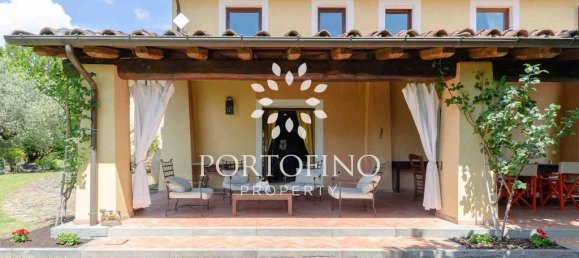 5 bedrooms Villa in Fivizzano, Italy No. 289438 6