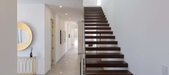 4 Schlafzimmer Villa in Loule, Portugal, Nr. 199152 9