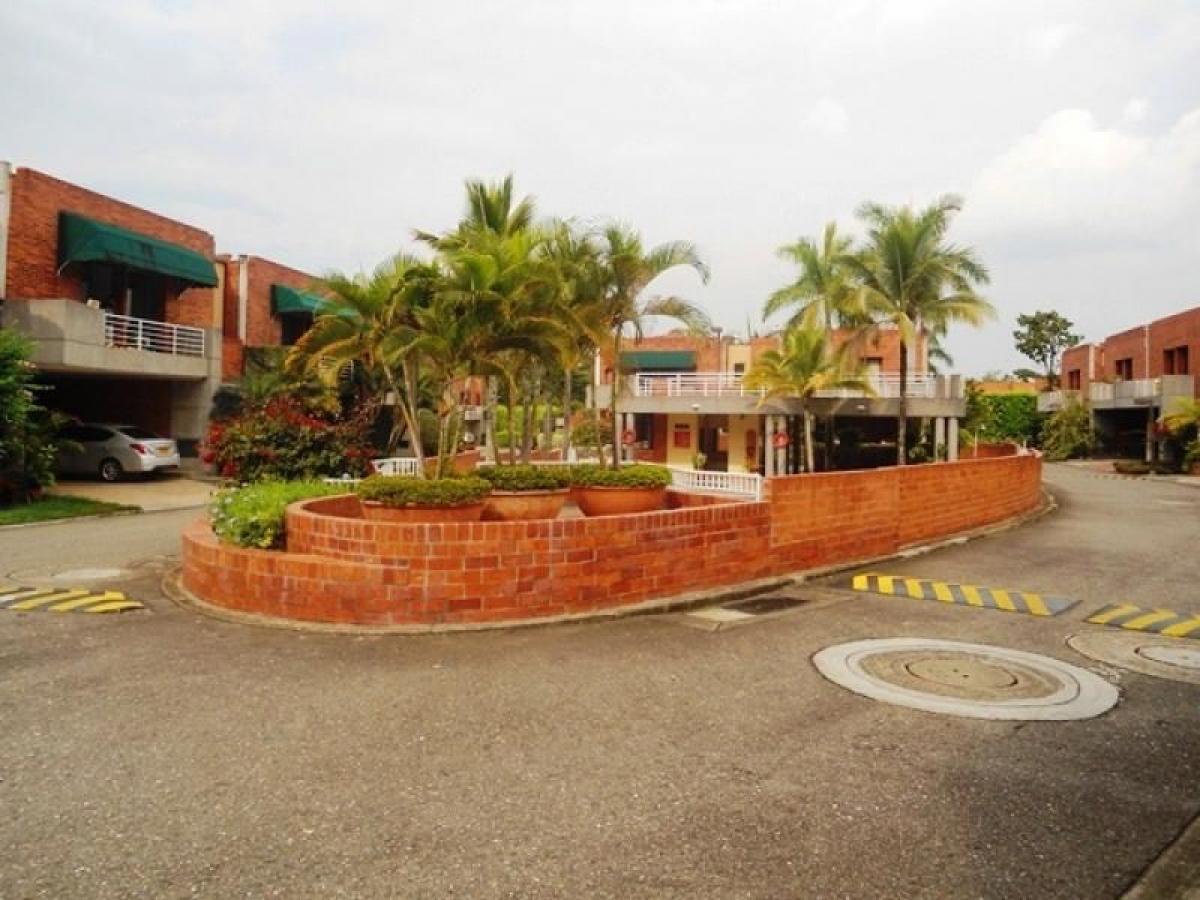 3 bedrooms House in Valle del Cauca, Colombia No. 7594