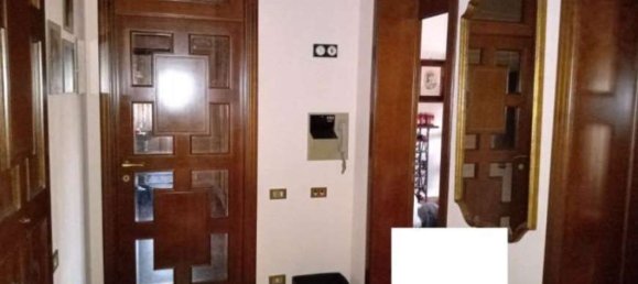 10 rooms Apartment in Modena, Italy No. 95982 25