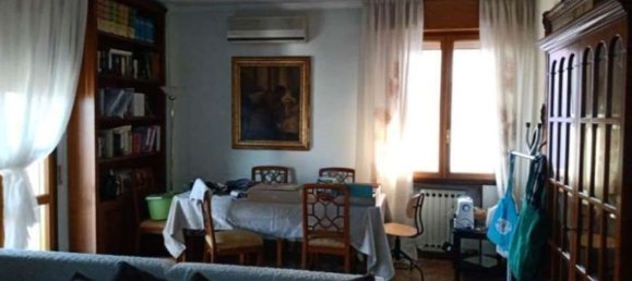 10 rooms Apartment in Modena, Italy No. 95982 42