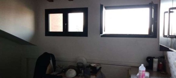 10 rooms Apartment in Modena, Italy No. 95982 8