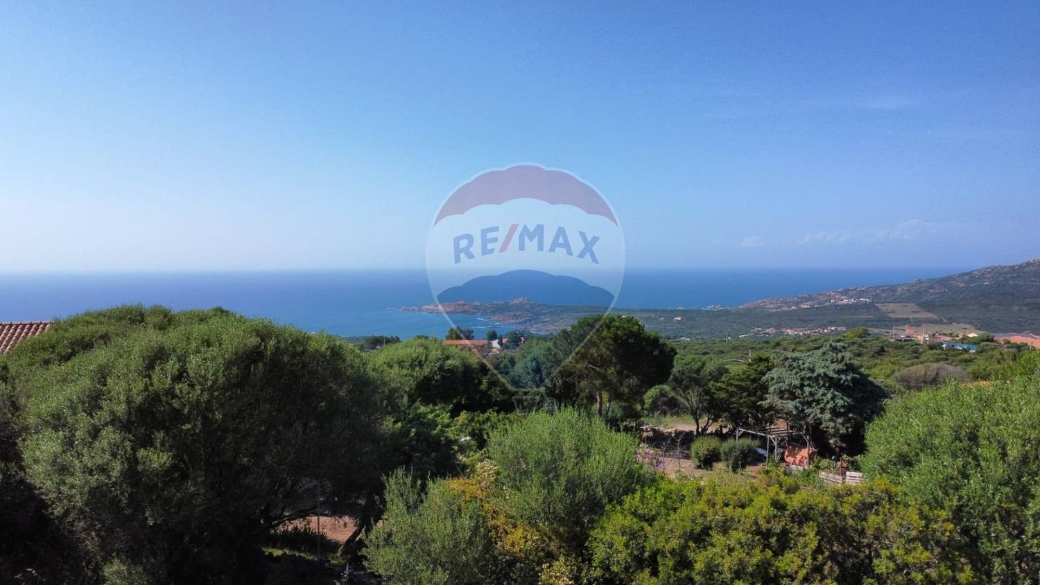 100m² Land in Trinità d'Agultu e Vignola, Italy No. 207320