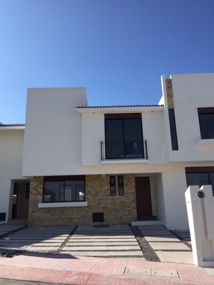 Casa T3 em El Marques, Mexico N.º 153744