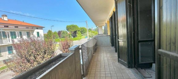 2 bedrooms Apartment in Castelli Calepio, Italy No. 265452 10