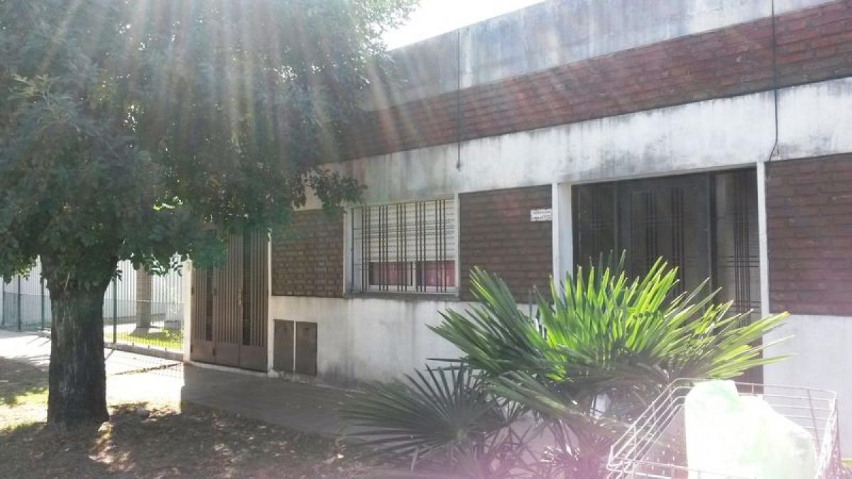 5 bedrooms House in Bermudez, Argentina No. 14834