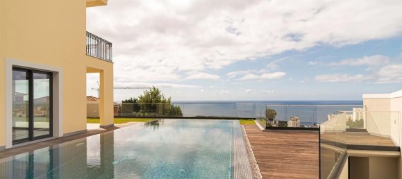 3 bedrooms Villa in Funchal, Portugal No. 94301 11