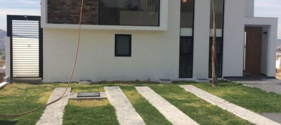 Casa de 3 dormitorios en Querétaro, Mexico No. 171251 2