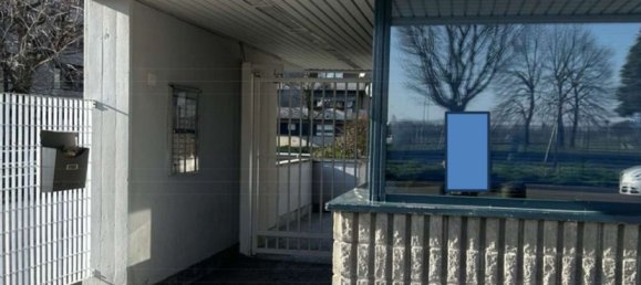 3 rooms Apartment in Rho, Italy No. 285259 2