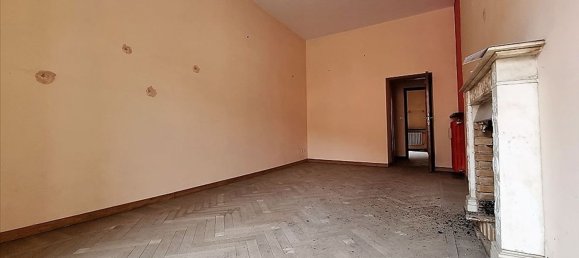 Apartamento de 7 divisões em Varese Ligure, Italy N.º 56268 7