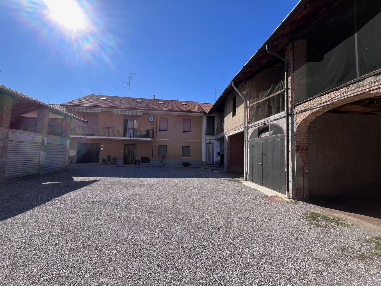 2 bedrooms Apartment in Turate, Italy No. 380597