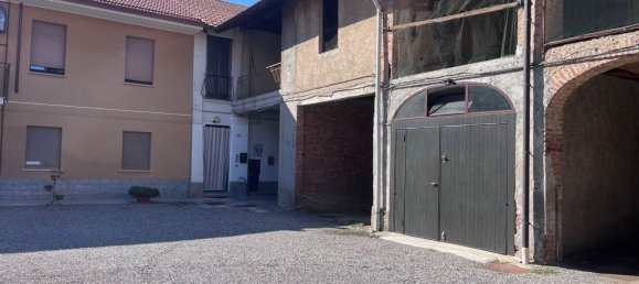 2 bedrooms Apartment in Turate, Italy No. 380597 11