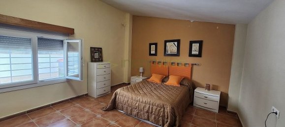 7 bedrooms House in Alicante, Spain No. 95726 16