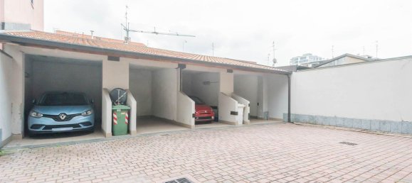 2 bedrooms Apartment in Sesto San Giovanni, Italy No. 357899 31