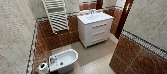 5 bedrooms Apartment in Granada, Spain No. 183090 23