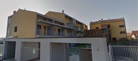 Квартира с 4 комнатами в Орнаго, Италия № 3607 2