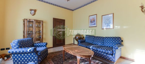 Villa de 5 habitaciónes en Stezzano, Italy No. 238003 3