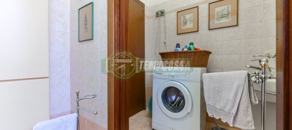 Villa de 5 habitaciónes en Stezzano, Italy No. 238003 40