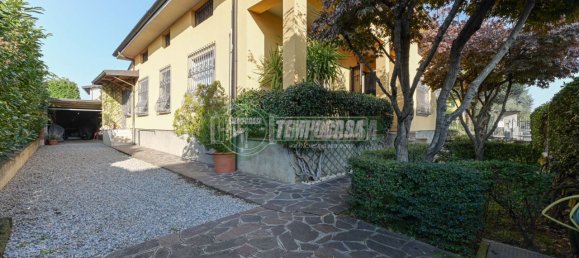 Villa de 5 habitaciónes en Stezzano, Italy No. 238003 18