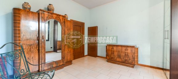 Villa de 5 habitaciónes en Stezzano, Italy No. 238003 27