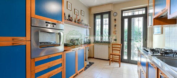 Villa de 5 habitaciónes en Stezzano, Italy No. 238003 10