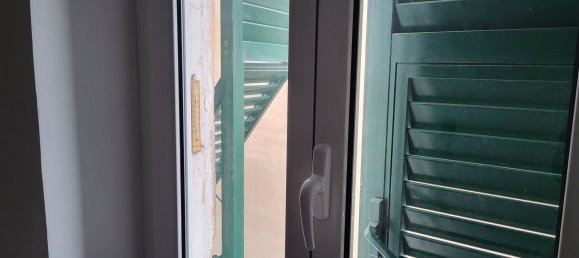 3-salle Appartement à Genoa, Italy No. 227681 11