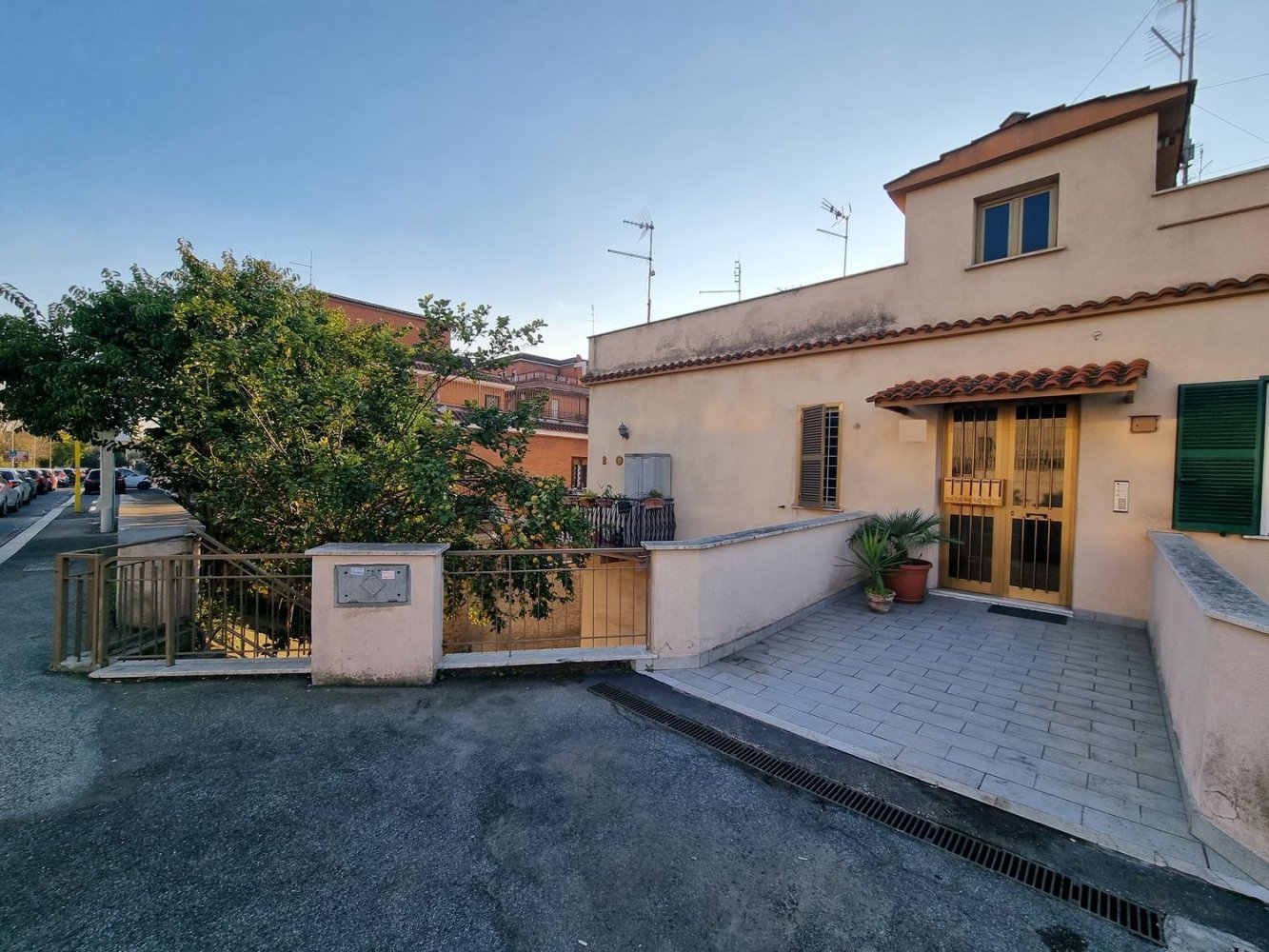 Квартира с 2 спальнями в Рим, Италия № 345240