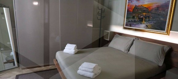 4غرفة شقة في Naples, Italy رقم 34377 6