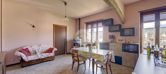Apartamento de 3 dormitorios en Giaveno, Italy No. 377595 2