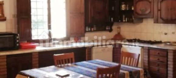 4 bedrooms Villa in Florence, Italy No. 196434 9