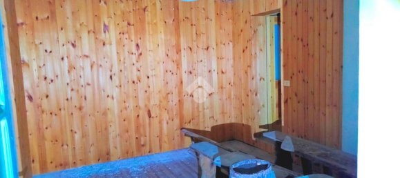 8 rooms House in Avise, Italy No. 69241 9