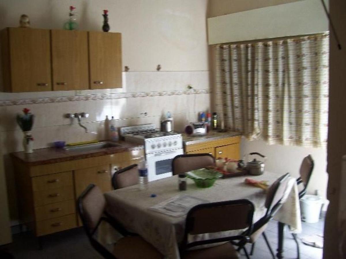 2 bedrooms House in Buenos Aires, Argentina No. 80008