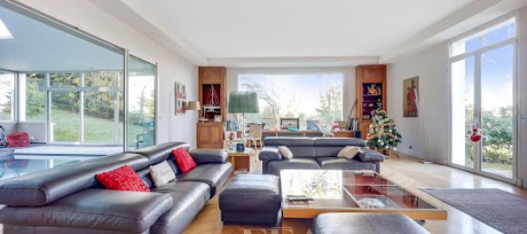 5 bedrooms House in Le Port-Marly, France No. 118311 4