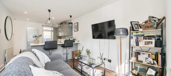 2 bedrooms Maisonette in London, United Kingdom No. 7674 4
