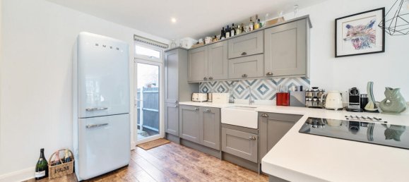 2 bedrooms Maisonette in London, United Kingdom No. 7674 14