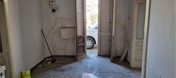 Casa de 4 dormitorios en Lizzanello, Italy No. 334495 3