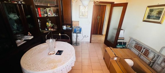 3 rooms Apartment in Torre del Greco, Italy No. 261132 15