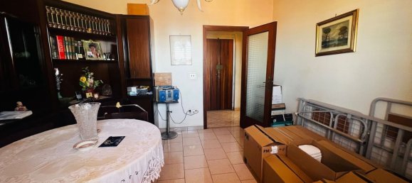 3 rooms Apartment in Torre del Greco, Italy No. 261132 13