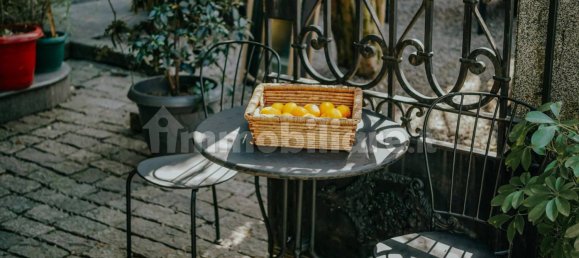 Propiedad comercial de 1 habitación en Lucca, Italy No. 298200 4