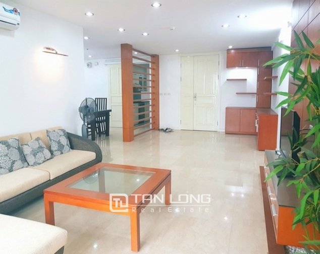 Квартира с 4 спальнями в Тэйхо, Вьетнам № 1691